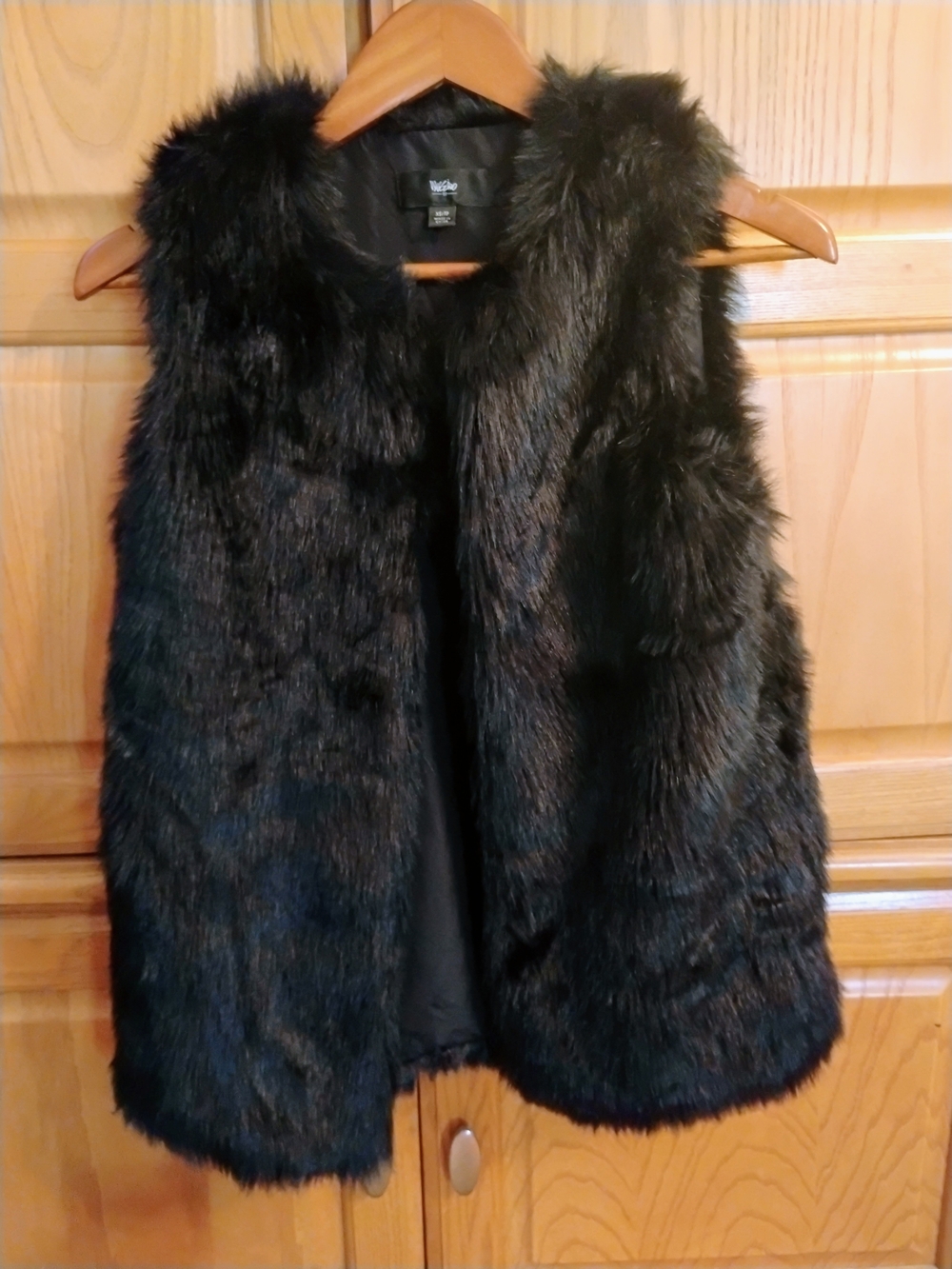 Faux Fur Vest - Black - Women's Cozy Layer